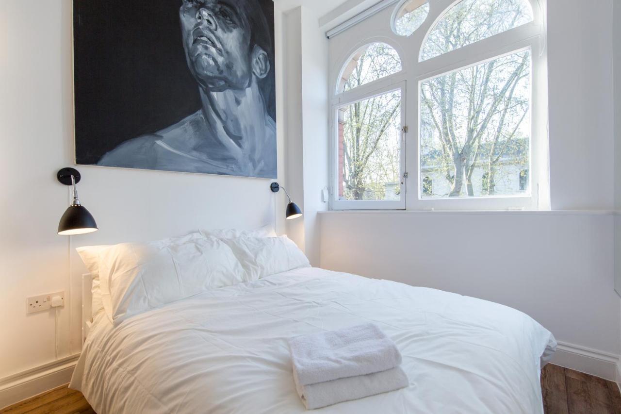 St. Lukes View, Shoreditch, By The Design Traveller Londra Esterno foto