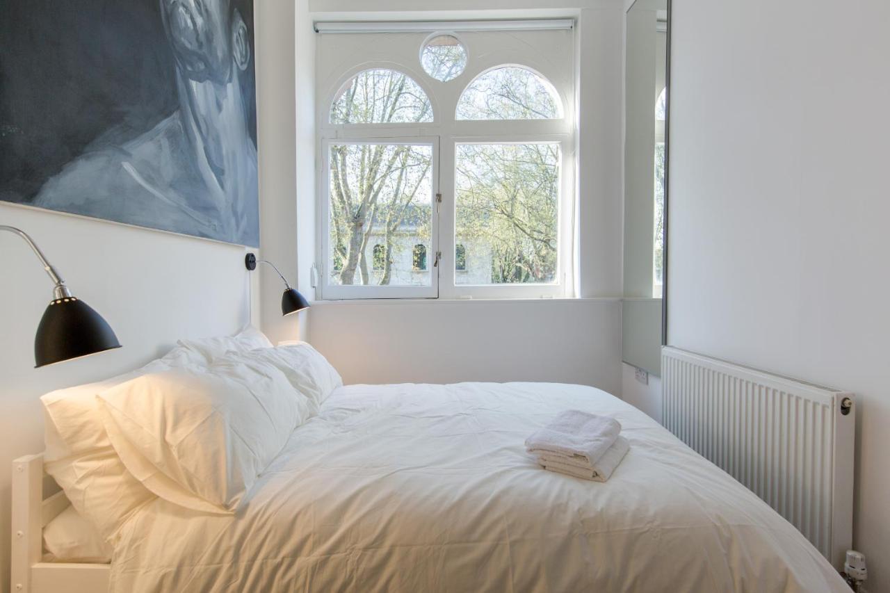 St. Lukes View, Shoreditch, By The Design Traveller Londra Esterno foto